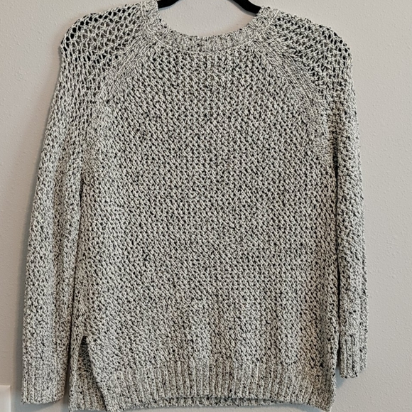 Black, white, gold sweater - Picture 2 of 4